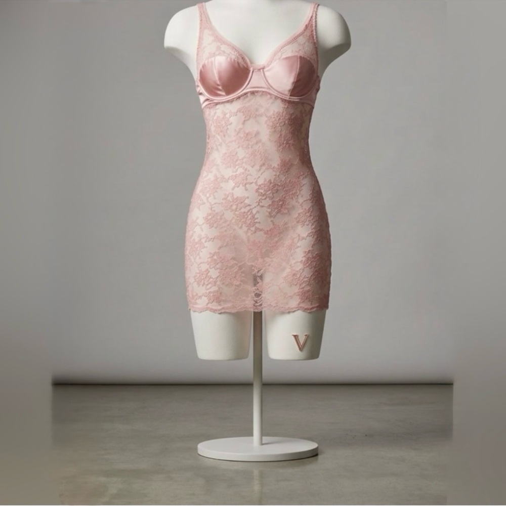 NWOT Victoria Secret Lace Dress size 34C - Picture 5 of 9